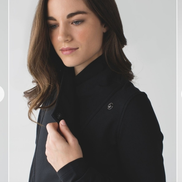 Lululemon That's A Wrap, Size 6 - Picture 7 of 15